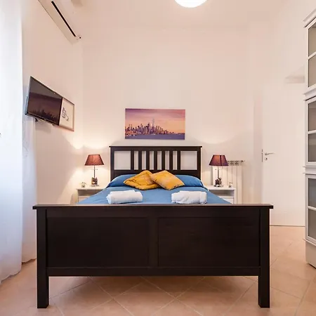 Bed & Breakfast Zanzibar - Charming And 2*