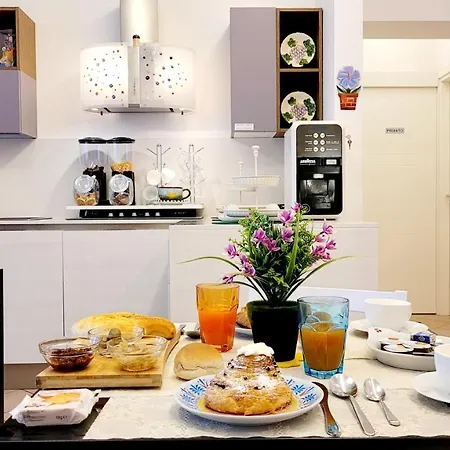 Bed & Breakfast Zanzibar - Charming And Avola