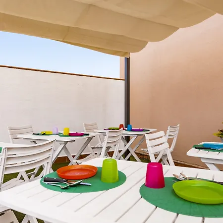 Zanzibar - Charming And